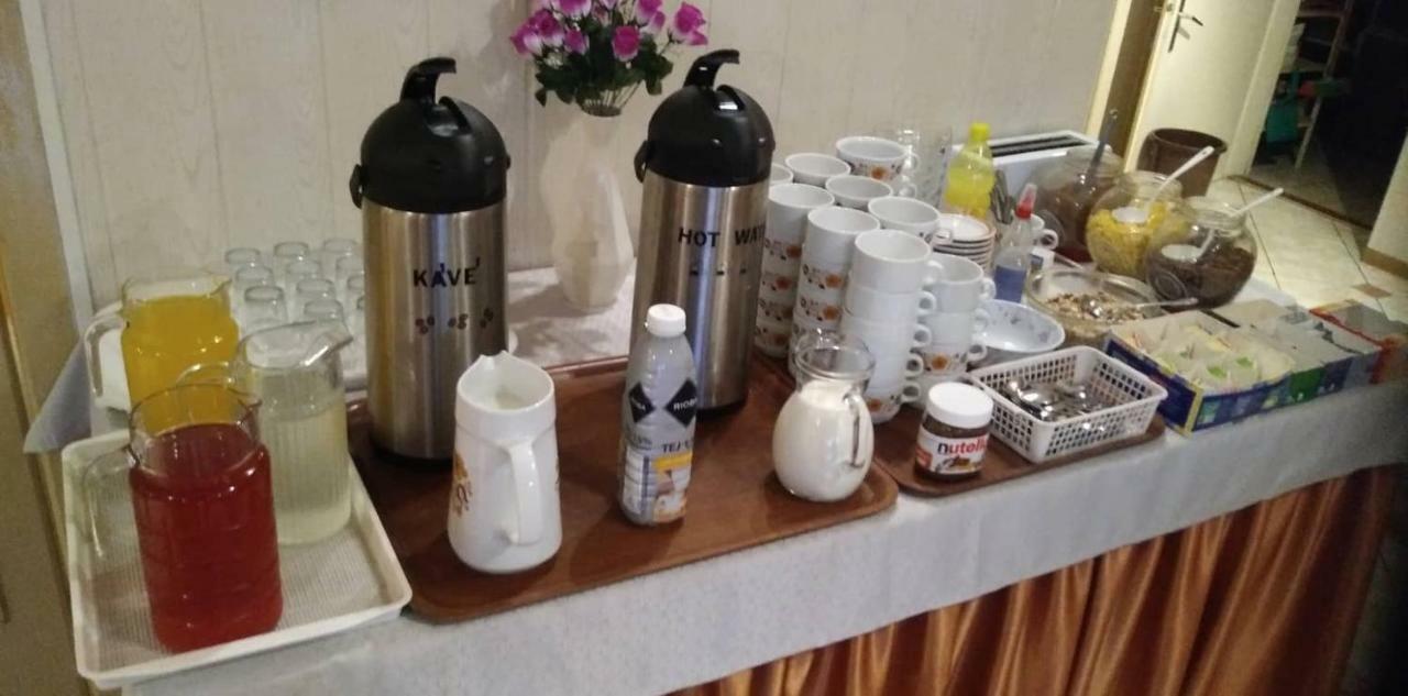Korona Panzio Acomodação com café da manhã Balatonfüred Exterior foto