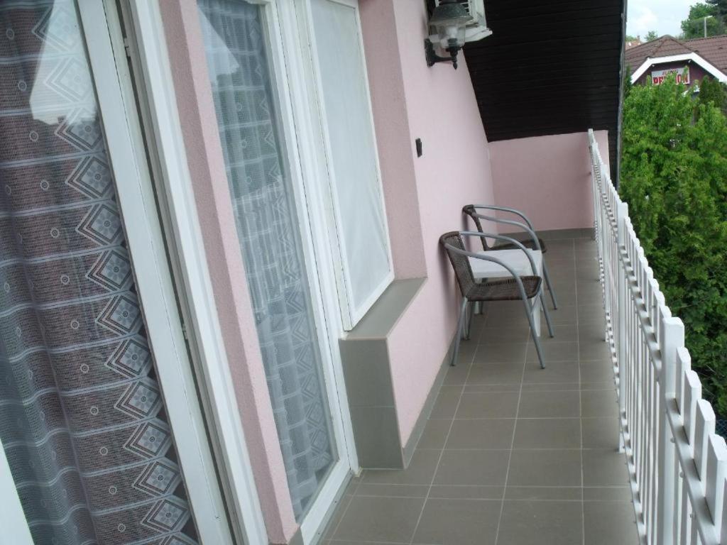 Korona Panzio Acomodação com café da manhã Balatonfüred Exterior foto